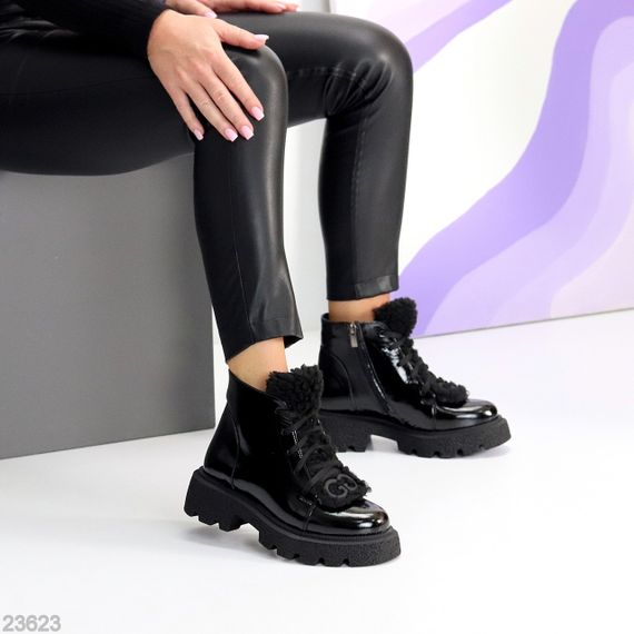 Дизайнерські чорні лакові глянсові шкіряні черевики з галявкою | Зображення 8