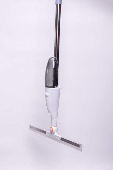 Швабра-скребок з розпилювачем та довгою металевою ручкою для миття твердих поверхонь у будинку та офісі HP-35015-23 | Зображення 3