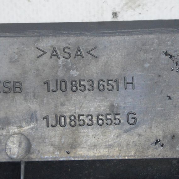 Решітка радіатора сіра Volkswagen Golf IV 1997-2003 Решітка сіра Фольксваген Гольф 4 1J0853651H 1J0853655G | Зображення 8