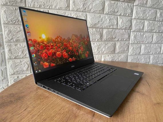 Ноутбук Dell Precision 5520 15,6"FHD IPS Xeon E3 1505M 8Gb SSD512 Quadro M1200  Б/У | Зображення 5