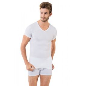 Чоловіча футболка білого кольору з V-подібним вирізом. Модель 1049 OZTAS