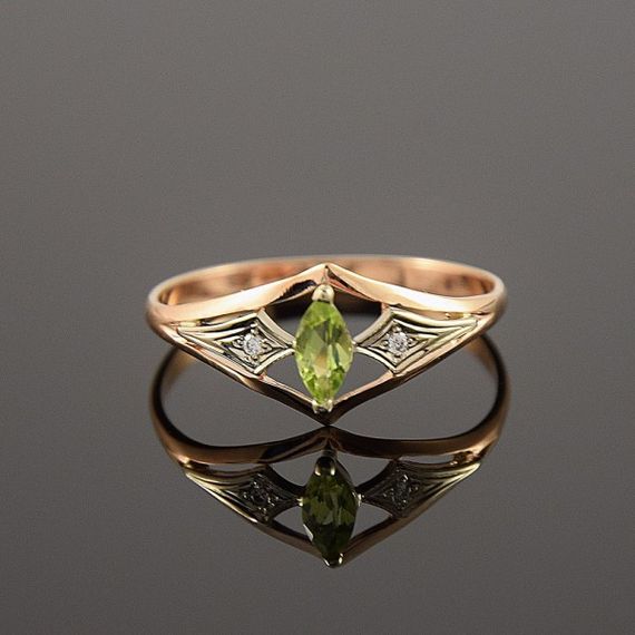 Кольцо из красного и белого золота с хризолитом 21.5 | Зображення 2