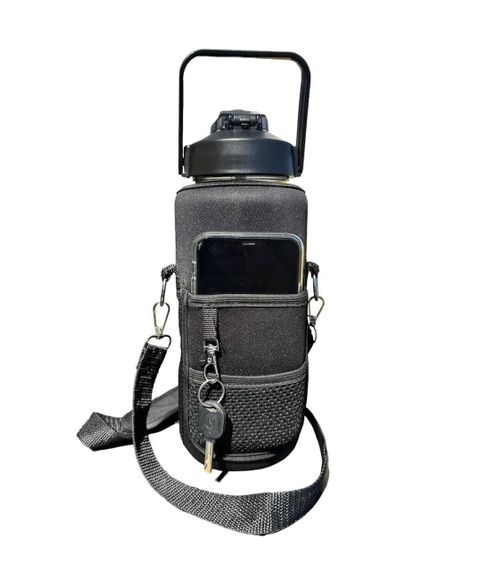 Спортивна пляшка для води 2000 мл у чорному захисному чохлі. Чорна | Зображення 1