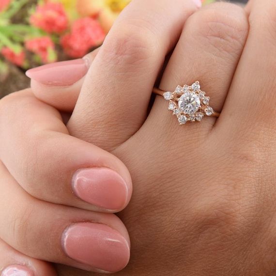 Кольцо из красного золота с фианитами 20.5 | Зображення 3