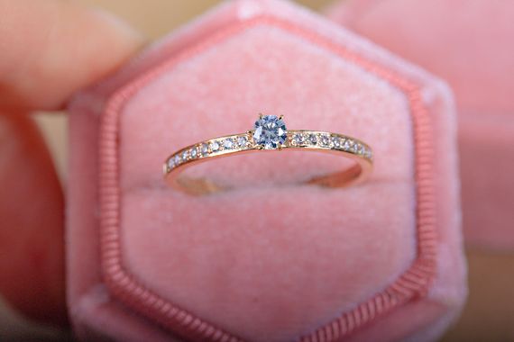 Женское кольцо из красного золота 15 | Зображення 1