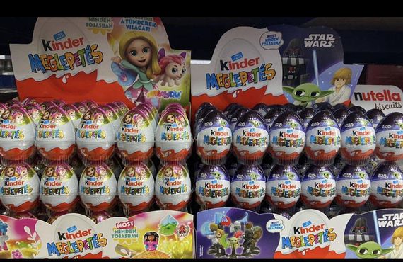 Kinder Surprise (Kinder Меглепетес) 20 г – шоколадне яйце з іграшкою | Star Wars / Для дівчаток | Оригінал