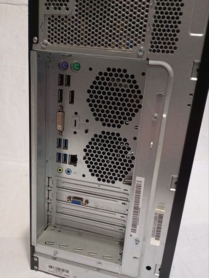 ПК Б-клас Fujitsu Esprimo P757 Tower / Intel Core i5-6500 (4 ядра по 3.2 - 3.6 GHz) / 8 GB DDR4 / 500 GB HDD / Intel HD Graphics 530 / DVD-RW б/в | Зображення 3