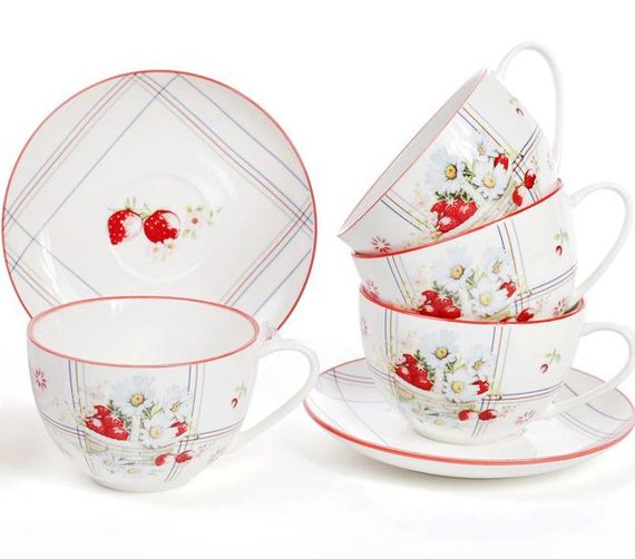 Чайний порцеляновий набір "Сунична фантазія" 4 чашки 210мл з блюдцями (УЦІНКА)