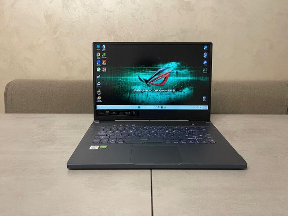 Игровой ноутбук Asus ROG Zephyrus M15 GU502LU / 15.6" (1920x1080) IPS / Intel Core i7-10750H (6 (12) ядер по 2.6 - 5.0 GHz) / 16 GB DDR4 / 512 GB SSD M.2 / nVidia GeForce GTX 1660 Ti, 6 GB GDDR6, 192-bit б/у + Подарок Проводная мышь / USB | Зображення 1