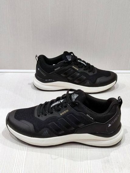 Демісезонні шкіряні кросівки Adidas TERREX чорні біла підошва | Зображення 5
