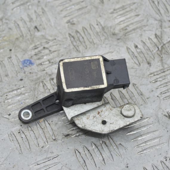 Датчик рівня положення кузова BMW датчик уровня фар передній БМВ 1093697