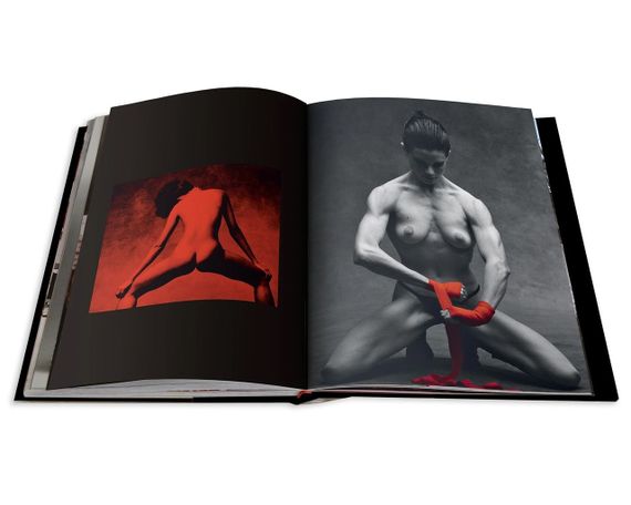Книга фотоальбоми відомих фотографів Франсіс Джакобетті Giacobetti. Jerome Neutres книги про ню фотографів | Зображення 8