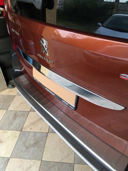 Планка над номером (нерж.) для Peugeot Partner/Rifter 2019-2024 гг | Зображення 3