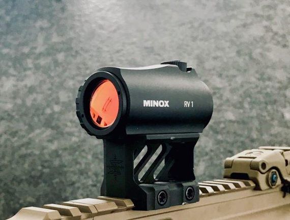 Прицел коллиматорный MINOX RV1 2 MOA Коллиматор Тактический прицел Коллиматорный прицел | Зображення 1