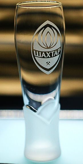 Пивний келих крафтовий 440 мл ФК Шахтар Донецьк з гравіюванням подарунок для фаната футбольна кружка | Зображення 1