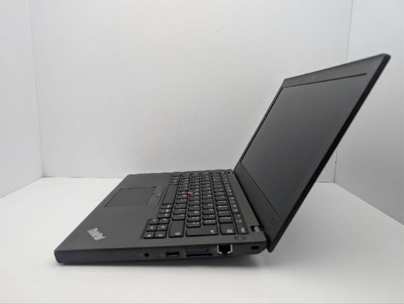 Нетбук Lenovo ThinkPad X270 / 12.5" (1366x768) TN / Intel Core i5-6300U (2 (4) ядра по 2.4 - 3.0 GHz) / 8 GB DDR4 / 128 GB SSD / Intel HD Graphics 520 / WebCam б/в | Зображення 6