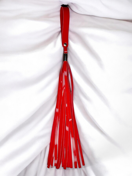 Плеть эко лак красный 30 см sexstyle | Зображення 1