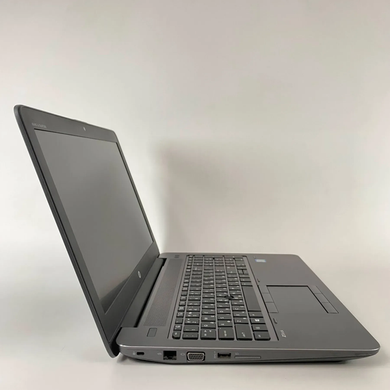 Мобільна робоча станція HP ZBook 15 G4 / 15.6" (1920x1080) IPS / Intel Core i7-7820HQ (4 (8) ядра по 2.9 - 3.9 GHz) / 16 GB DDR4 / 512 GB SSD / nVidia Quadro M2200, 4 GB GDDR5, 128-bit / WebCam / Fingerprint б/в + Подарунок Бездротова миша / USB | Зображення 3