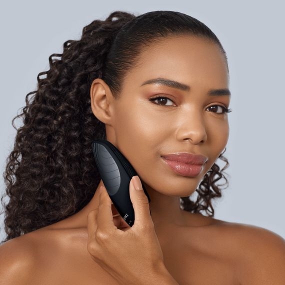 Електронна звукова термо щітка для обличчя GESKE Sonic Thermo Facial Brush 6в1 black | Зображення 3