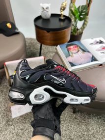 Кросівки Air Max Tn Plus Black Grey Red , В'єтнам 45 28 - 28.5 см
