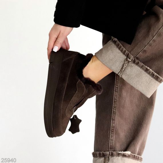 Стильные низкие шоколадные зимние ботинки натуральная замша | Зображення 5