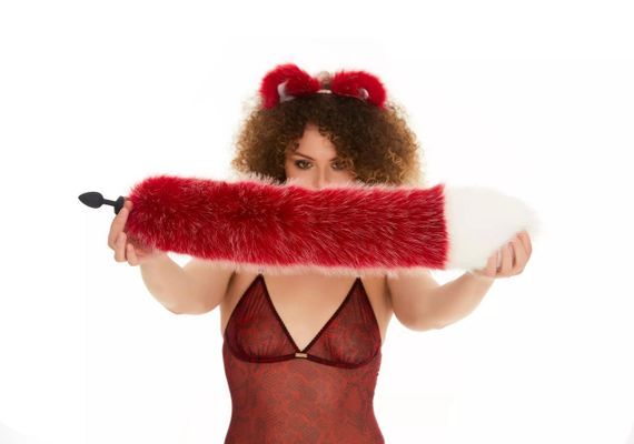 Анальний хутряний хвіст без пробки, Темно-червоний з білим кінчиком, OKOVA 60см. Sex Aura | Зображення 4