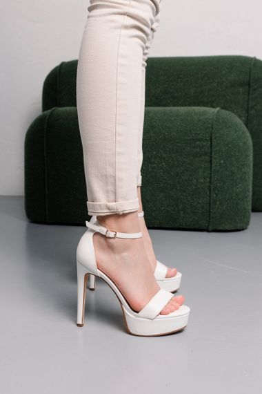 Женские босоножки Fashion Sharon 3992 38 размер 245 см Белый | Зображення 7