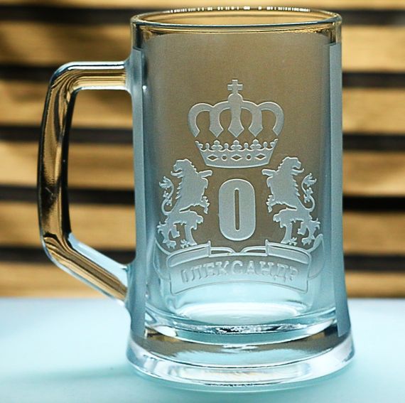 Именной пивной бокал 670 мл Александр персонализированная кружка с монограммой подарок для мужчины