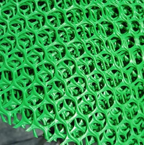 Сетка пластиковая 6*8мм 0,8м*30м садовая зелёная Сота