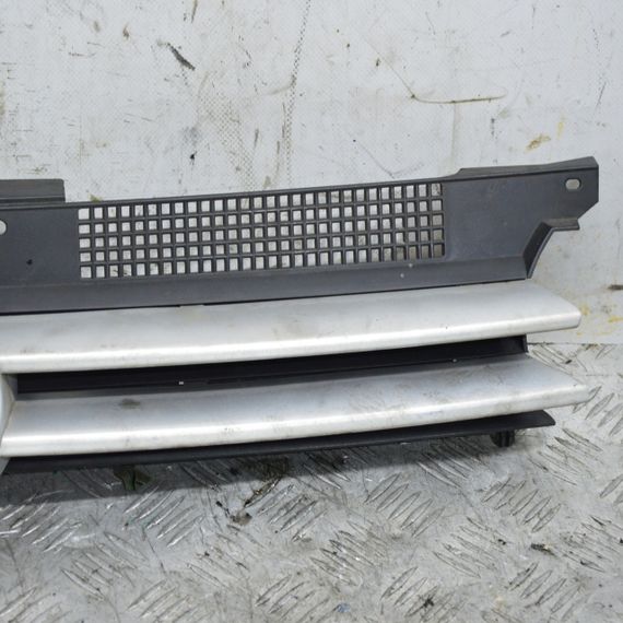 Решітка радіатора Volkswagen Golf IV 1997-2003 Решітка бампера Фольксваген Гольф 4 | Зображення 3