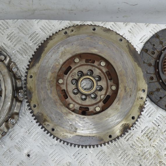 Комплект зчеплення 2.5 DCI Nissan Navara Pathfinder 2005-2020 Маховик двигуна Ніссан Навара 12310EB300 | Зображення 2