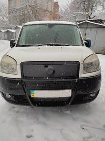 Верхня зимова накладка на решітку Глянцева для Fiat Doblo II 2005-2010 рр