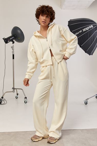 Спортивний костюм в дрібний рубчик з прямими штанами та худі на блискавці - кремовий цвет, M (є розміри) | Зображення 4