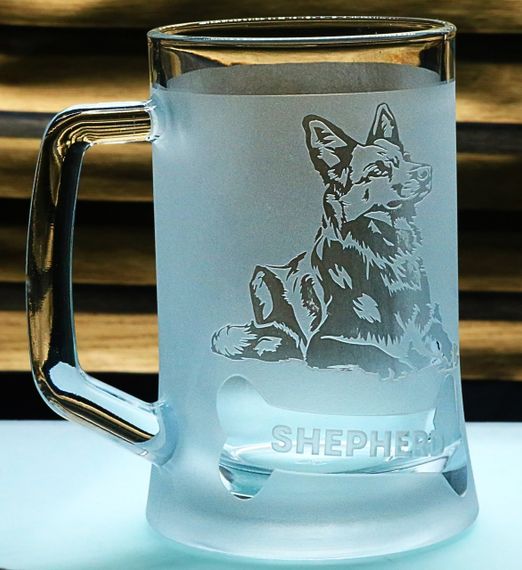 Пивний кухоль з ручкою 670 мл з гравіюванням Німецька вівчарка   власнику собаки | Зображення 1