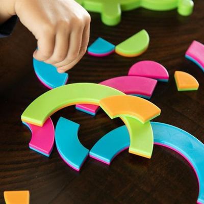 Розвиваюча іграшка Fat Brain Toys Пазл Збери жука Bugzzle (F209ML) | Зображення 8