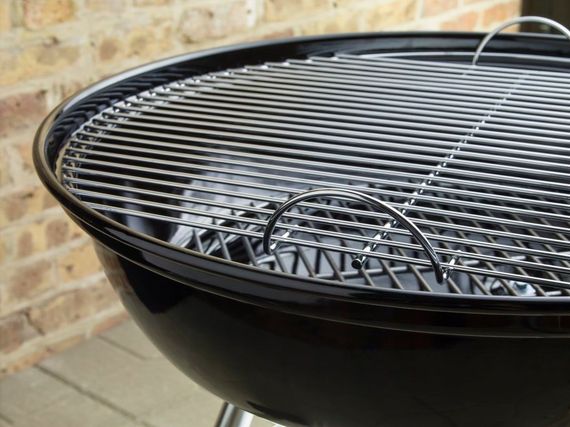 Вугільний гриль Weber Compact Kettle 57 см, чорний | Зображення 4