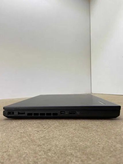Ультрабук Lenovo Thinkpad T450s / 14" (1920x1080) IPS Touch / Intel Core i5-5300U (2 (4) ядра по 2.3 - 2.9 GHz) / 12 GB DDR3 / 480 GB SSD / Intel HD Graphics 5500 / WebCam / 2x АКБ б/в | Зображення 3