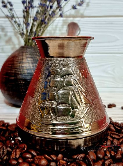 Турка медная 500 мл Алые паруса золотистая джезва ручная работа кофеварка для кофе | Зображення 1