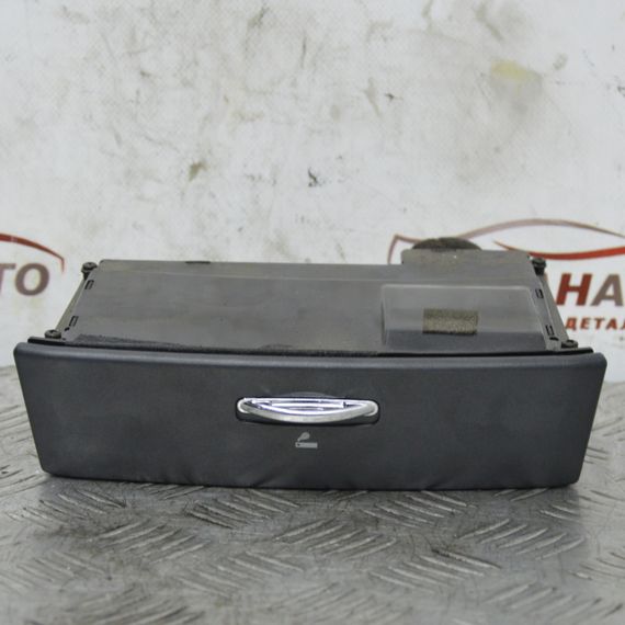 Попільничка Kia Sorento 2006-2009 Бардачок центральної консолі Кіа Соренто ATX03