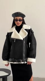 Дубленка женская OVERSIZE с белым мехом, цвет черный S-M