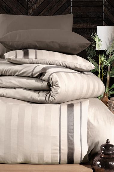 Постельное белье First Choice Deluxe Satin 200х220 Artwel Champagne | Зображення 1
