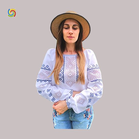 Рубашка	 Украинская 	 вышиванка 	22226612	 цвет  	белый	 размер 	M