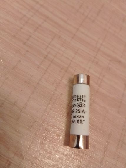 Керамический предохраниель от короткого замыкания AC\DC 25а 500v | Зображення 1