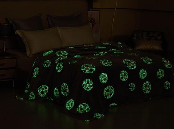 Плед фліс, що світиться в темряві «Футбольні м’ячі»і 150x200 см Love You | Зображення 1