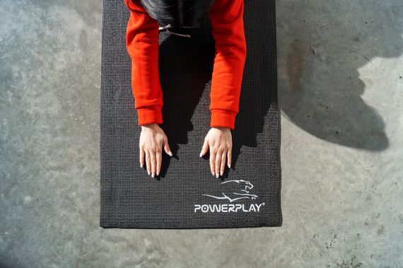 Килимок для йоги та фітнесу PowerPlay 4010 PVC Yoga Mat Чорний (173x61x0.6) | Зображення 3