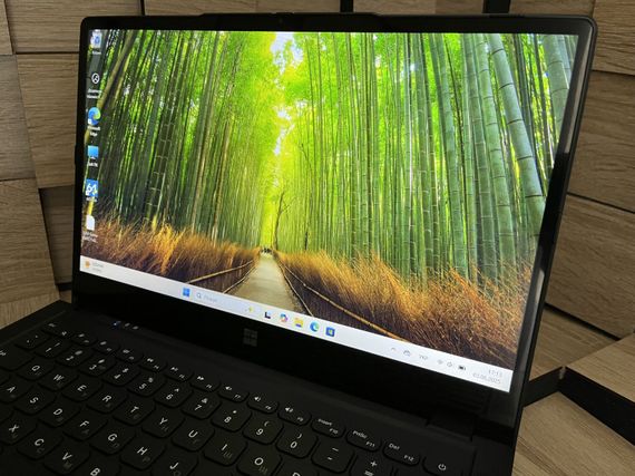 Ультрабук Б-класс Gateway GWTC71427-BK / 14.1" (1920x1080) IPS Touch / Intel Core i7-1255U (10 (12) ядер по 2.8 - 4.7 GHz) / 8 GB DDR4 / 512 GB SSD M.2 / Intel UHD Graphics / WebCam / Fingerprint б/у | Зображення 2