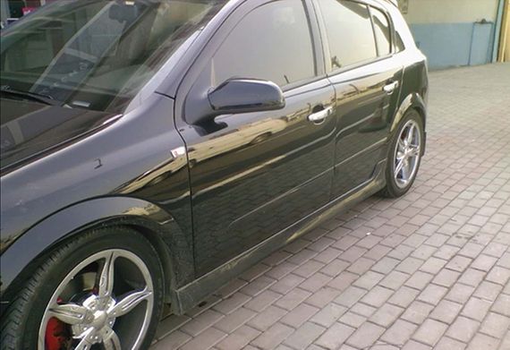 Боковые пороги DPT (2004-2009, под покраску) для Opel Astra H