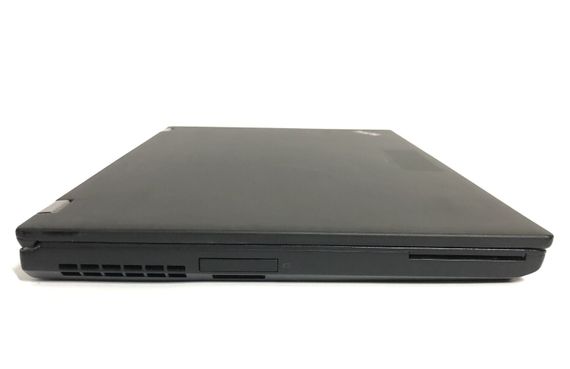 Мобільна робоча станція Б-клас Lenovo Thinkpad P51 / 15.6" (3840x2160) IPS / Intel Xeon E3-1535M v6 (4 (8) ядра по 3.1 - 4.2 GHz) / 16 GB DDR4 / 512 GB SSD / nVidia Quadro M2200, 4 GB GDDR5, 128-bit / WebCam / Win 10 Pro б/в + Подарунок Накопичувач 64 ГБ | Зображення 3