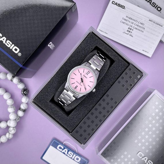 Жіночий годинник Casio LTP-V005D-4B | Зображення 1