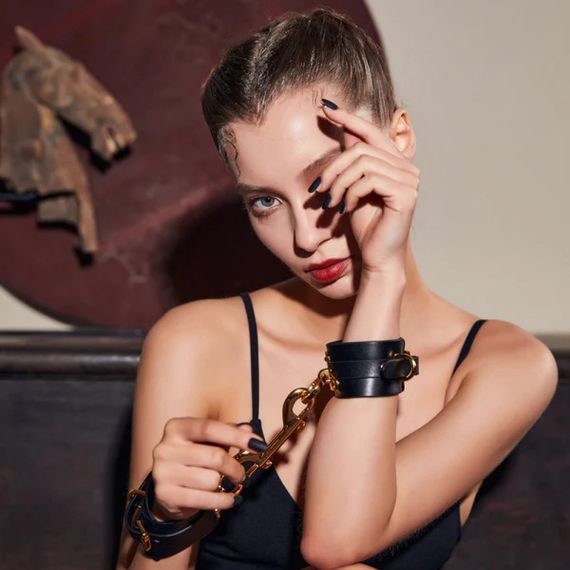 Наручники UPKO Handcuffs італійська шкіра, чорні Sex Aura | Зображення 3